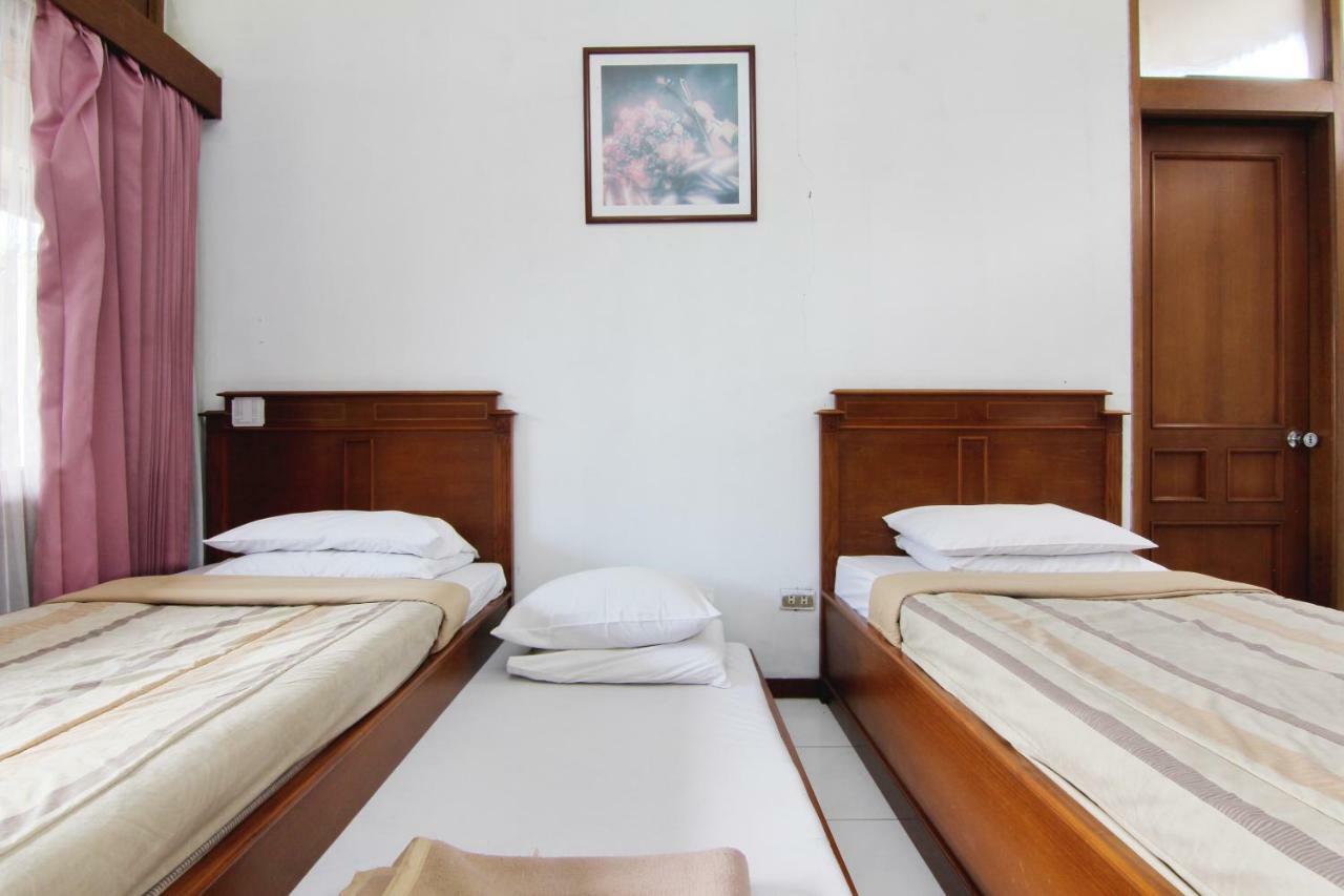 Villa Enggal Лембанг Екстериор снимка